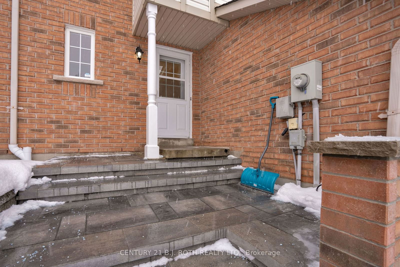 Townhouse for sale at 34 Gadwall Avenue, Barrie, Painswick South, L4N 8X6 - MLS: S11958257