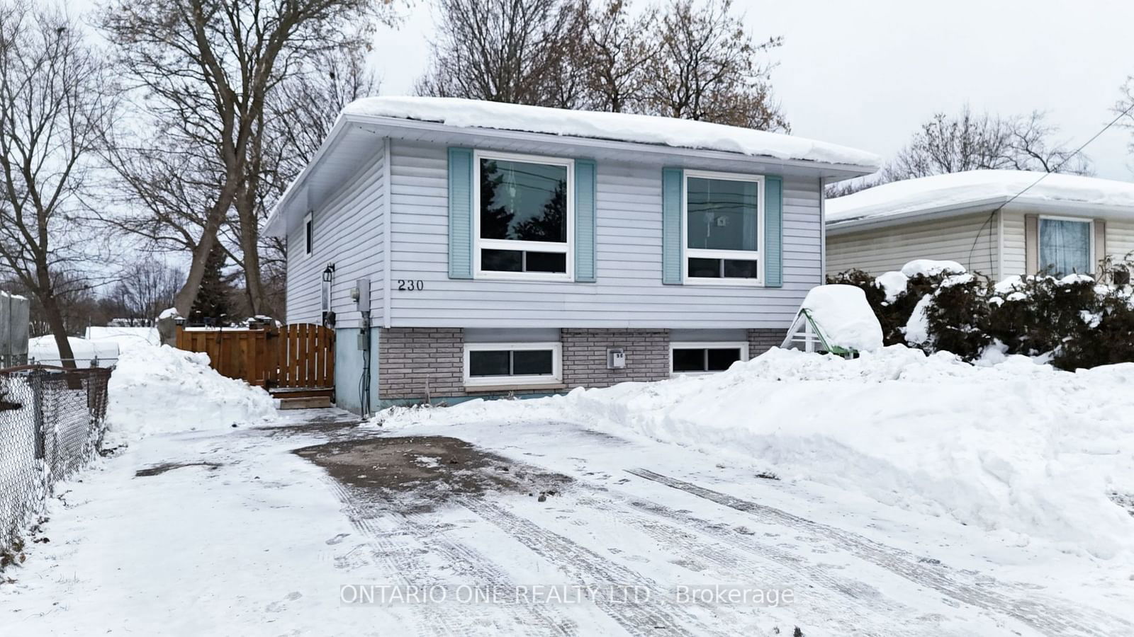 Detached House sold at 230 Oxford Street, Orillia, Orillia, L3V 1H7 - MLS: S11959151