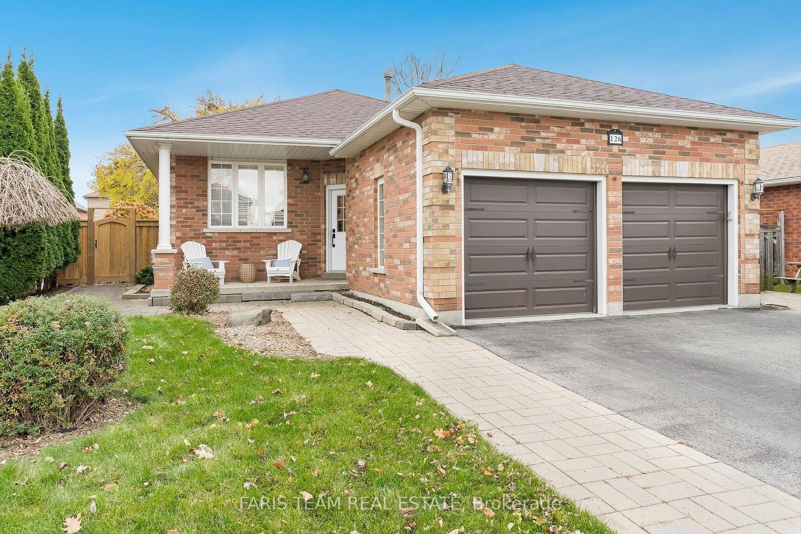 Detached House sold at 126 Sandringham Drive, Barrie, Innis-Shore, L4M 7J5 - MLS: S11959477