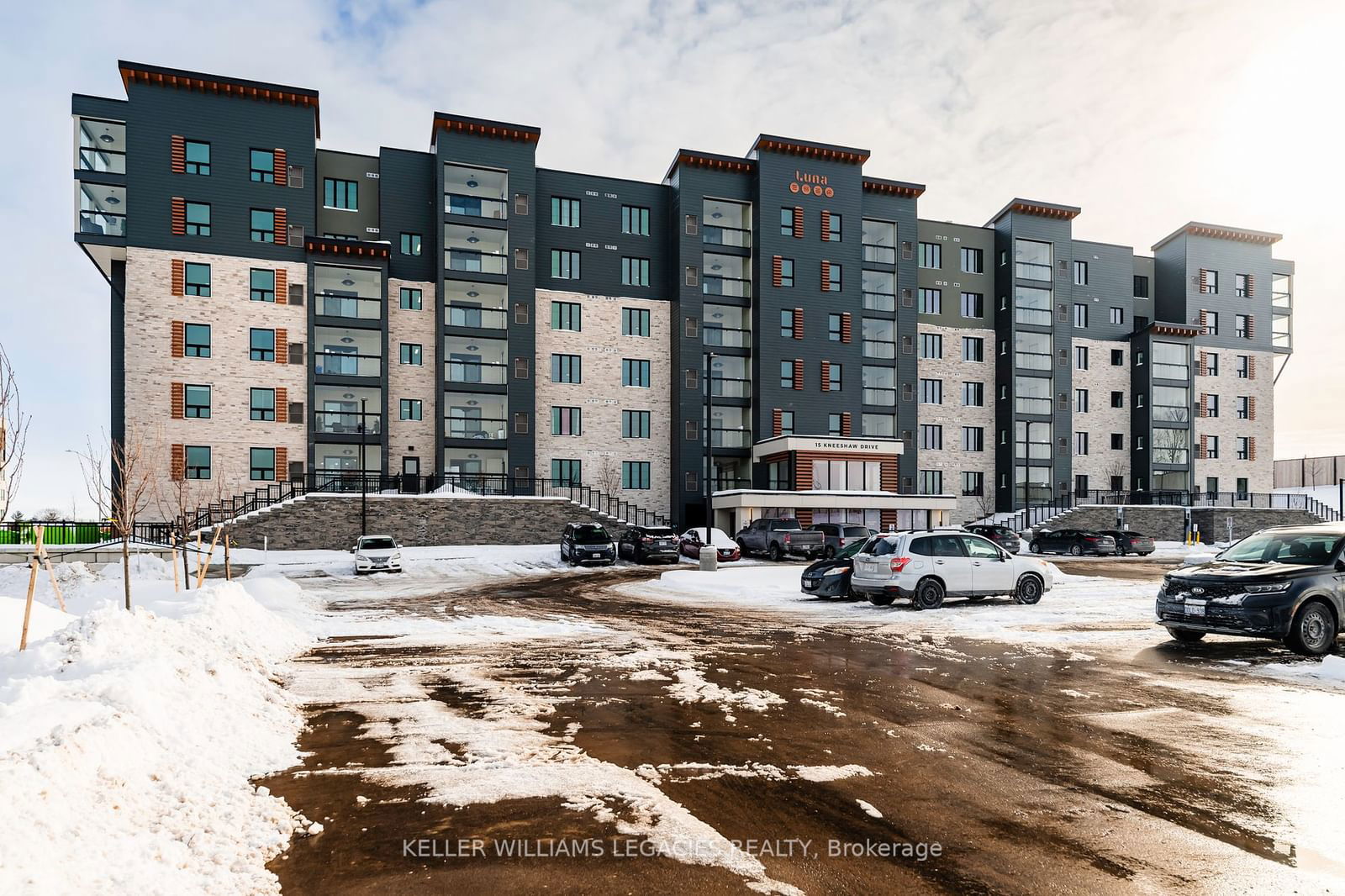 Condo for lease at 409-15 Kneeshaw Drive, Barrie, Rural Barrie Southeast, L9J 0X9 - MLS: S11960661