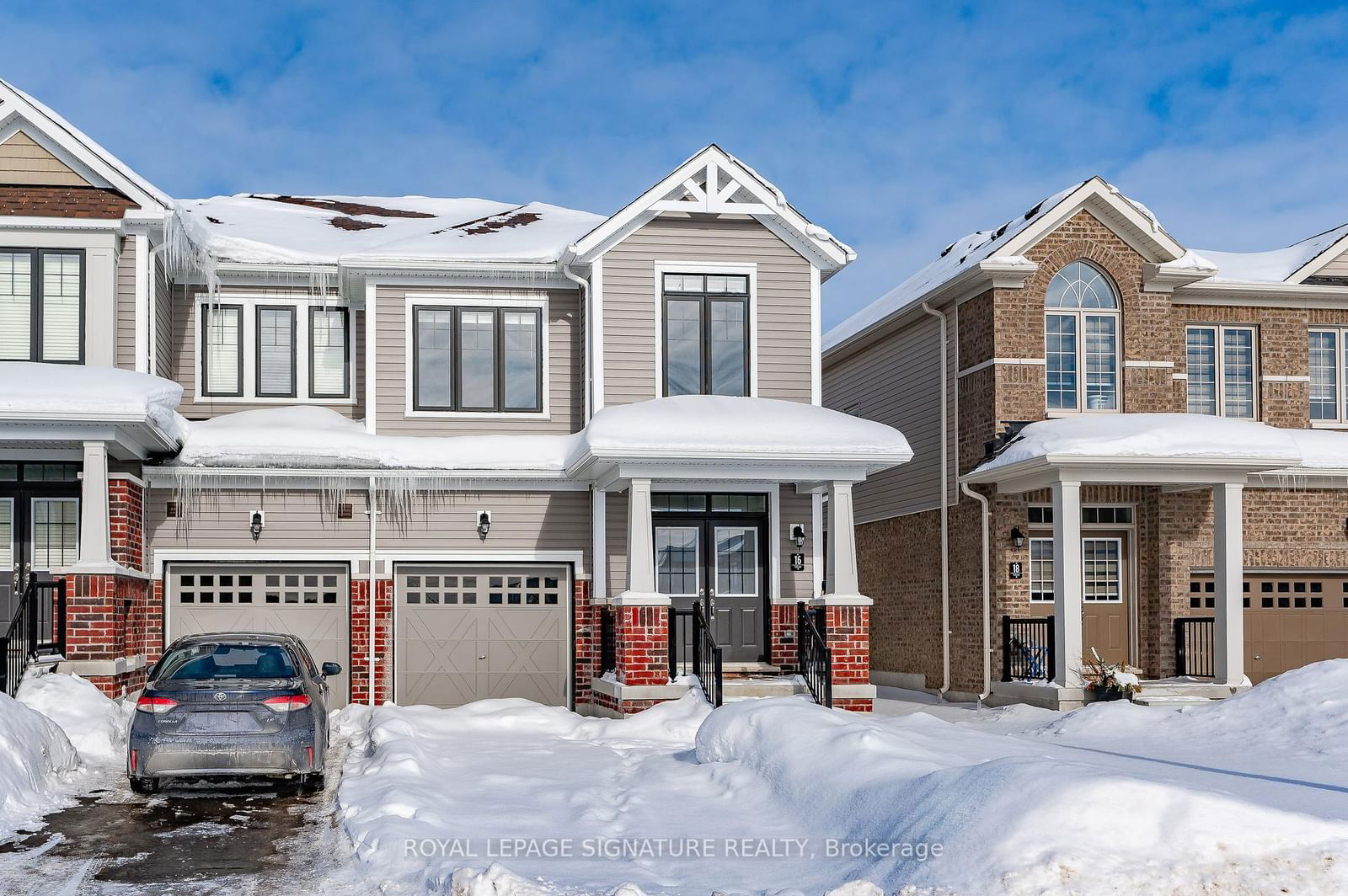 Townhouse leased at 16 Hylton Drive, Barrie, Rural Barrie Southeast, L9J 0W5 - MLS: S11962225