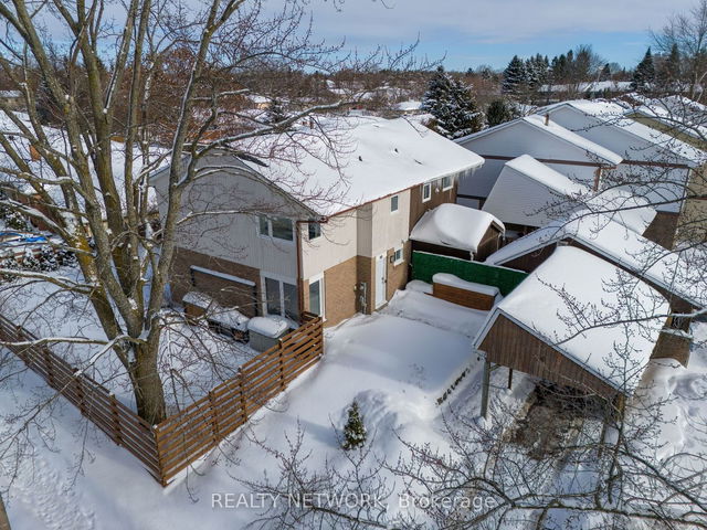 14 Lampman Lane
