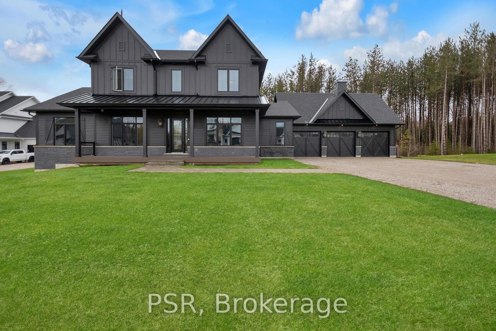 Detached House sold at 72 Georgian Grande Drive, Oro-Medonte, Ontario, L0K 1E0 - Rural Oro-Medonte - MLS: S11963243