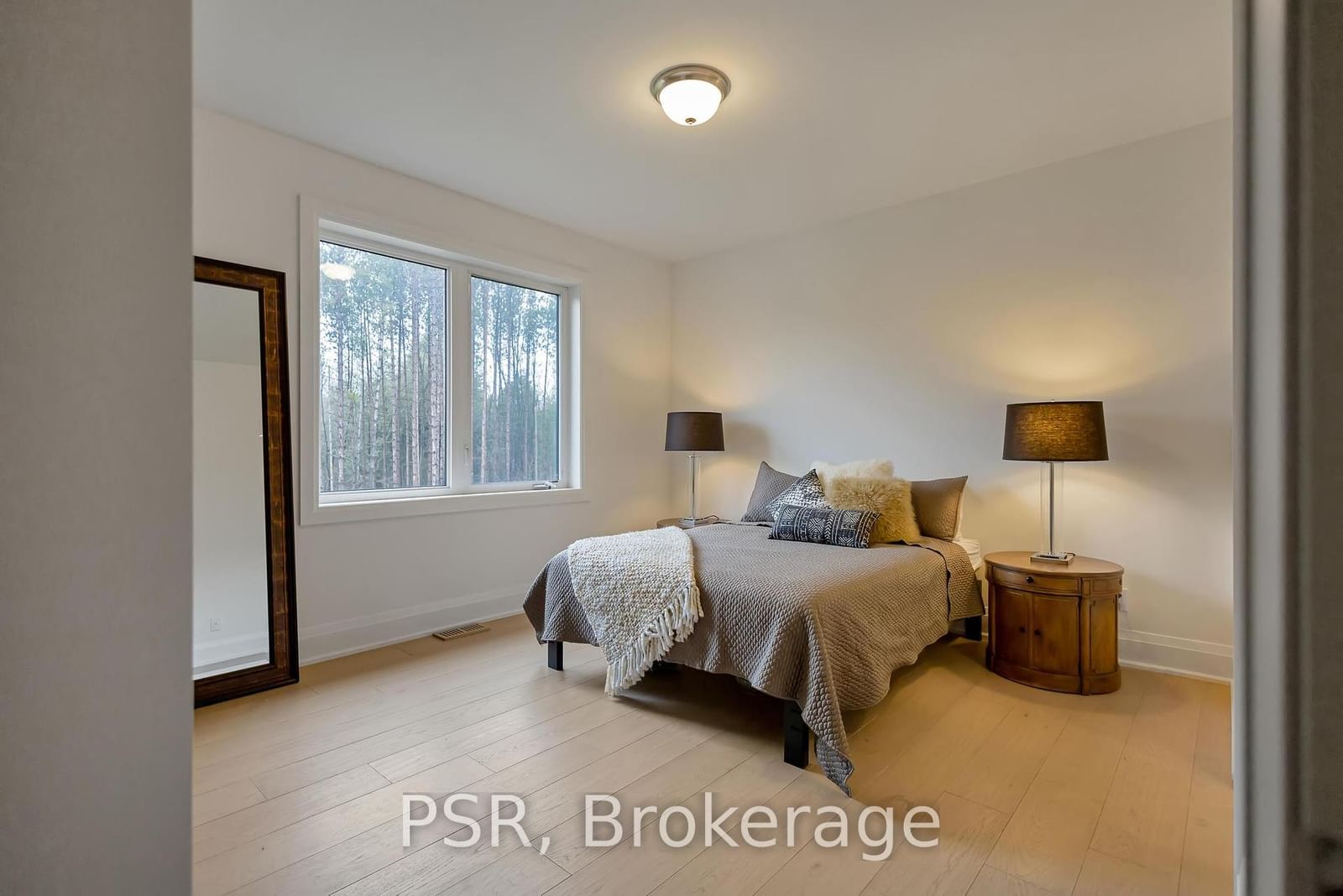 Detached House sold at 72 Georgian Grande Drive, Oro-Medonte, Ontario, L0K 1E0 - Rural Oro-Medonte - MLS: S11963243