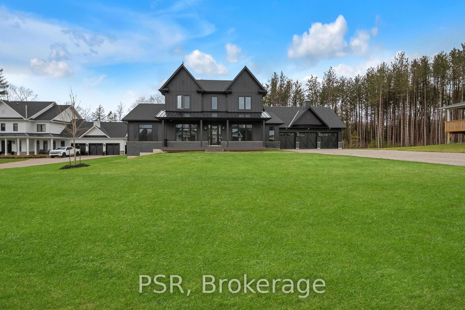 Detached House sold at 72 Georgian Grande Drive, Oro-Medonte, Ontario, L0K 1E0 - Rural Oro-Medonte - MLS: S11963243
