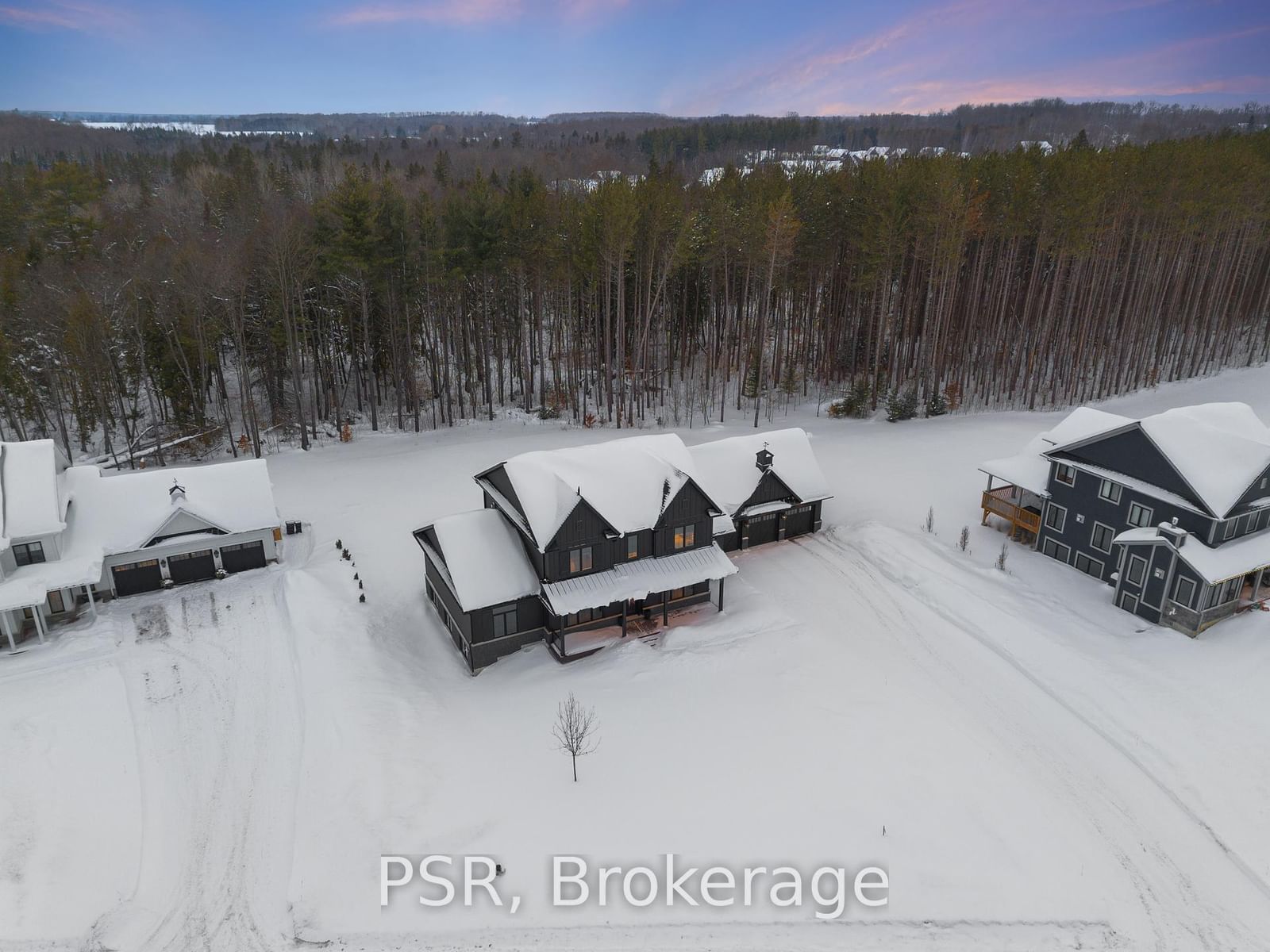 Detached House sold at 72 Georgian Grande Drive, Oro-Medonte, Ontario, L0K 1E0 - Rural Oro-Medonte - MLS: S11963243