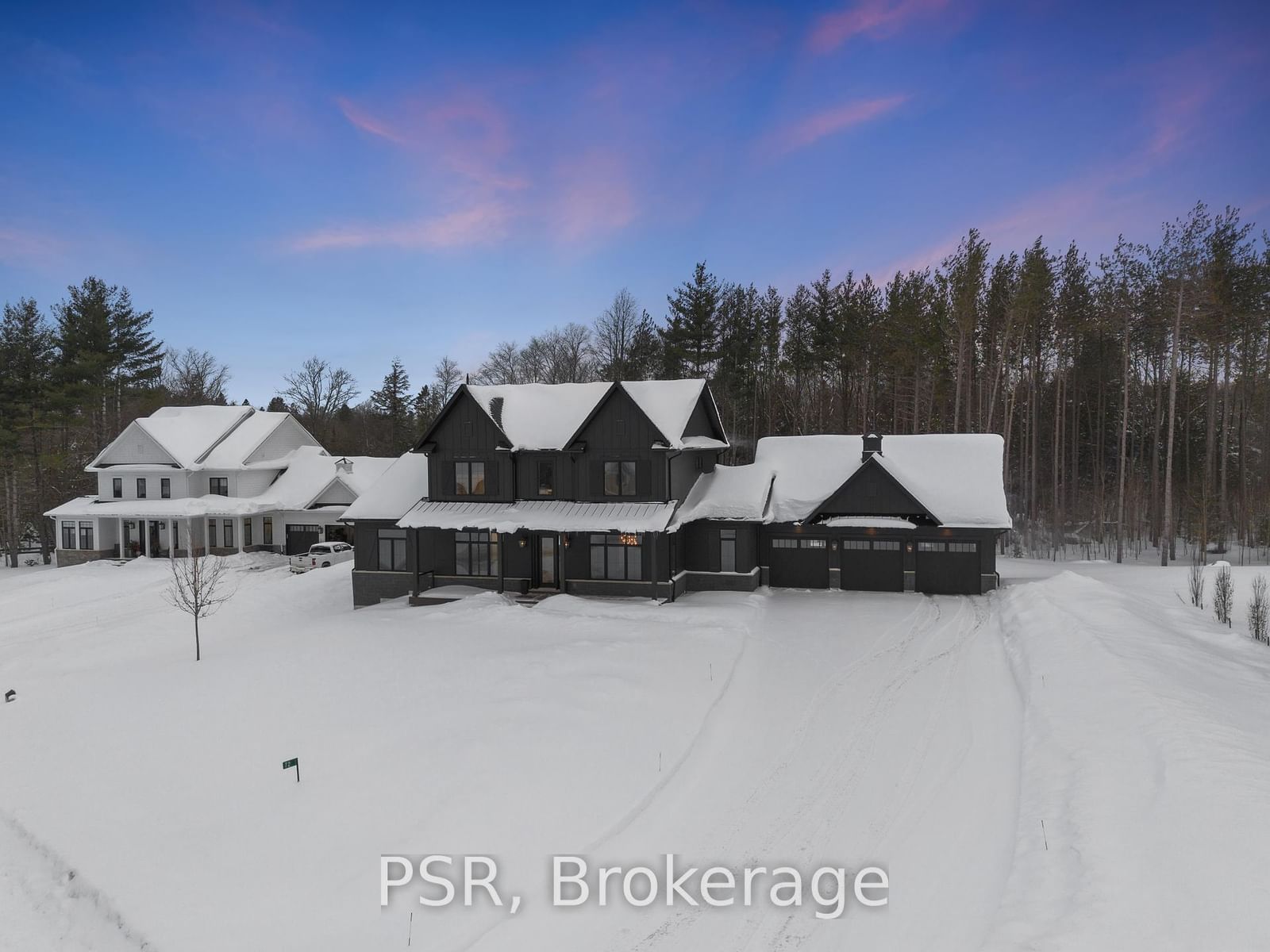 Detached House sold at 72 Georgian Grande Drive, Oro-Medonte, Ontario, L0K 1E0 - Rural Oro-Medonte - MLS: S11963243