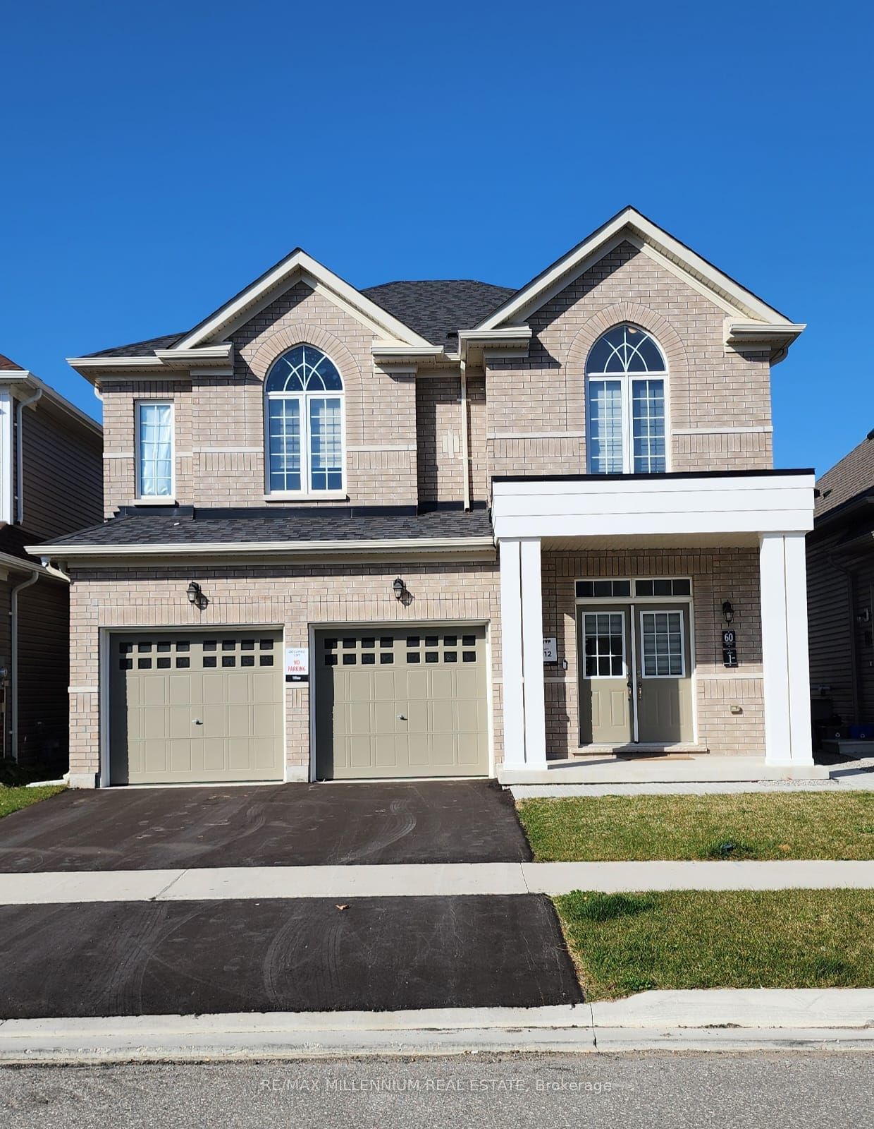 Detached House for lease at 60 Bannister Road, Barrie, Rural Barrie Southeast, L9S 2Z8 - MLS: S11963946