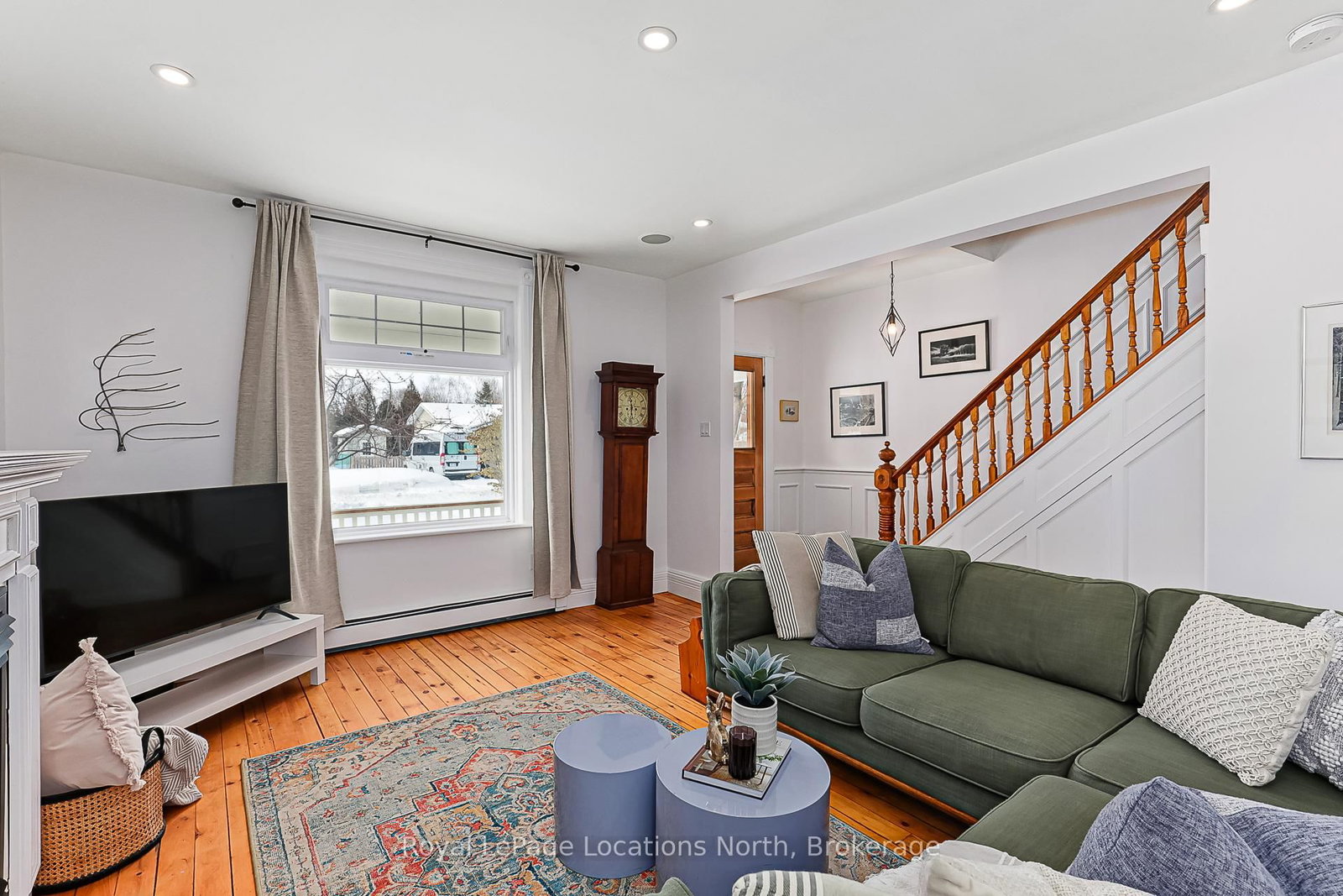 Listing Image 6