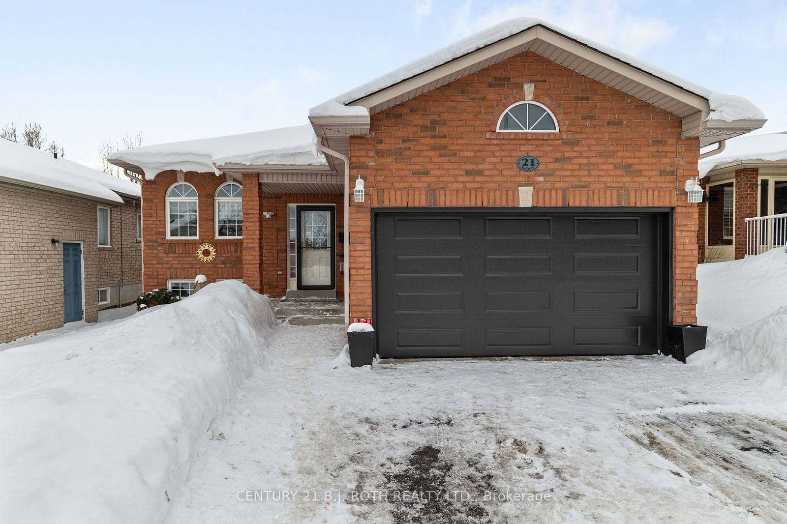 Detached House for sale at 21 RUFFET Drive, Barrie, Edgehill Drive, L4N 0P1 - MLS: S11967410