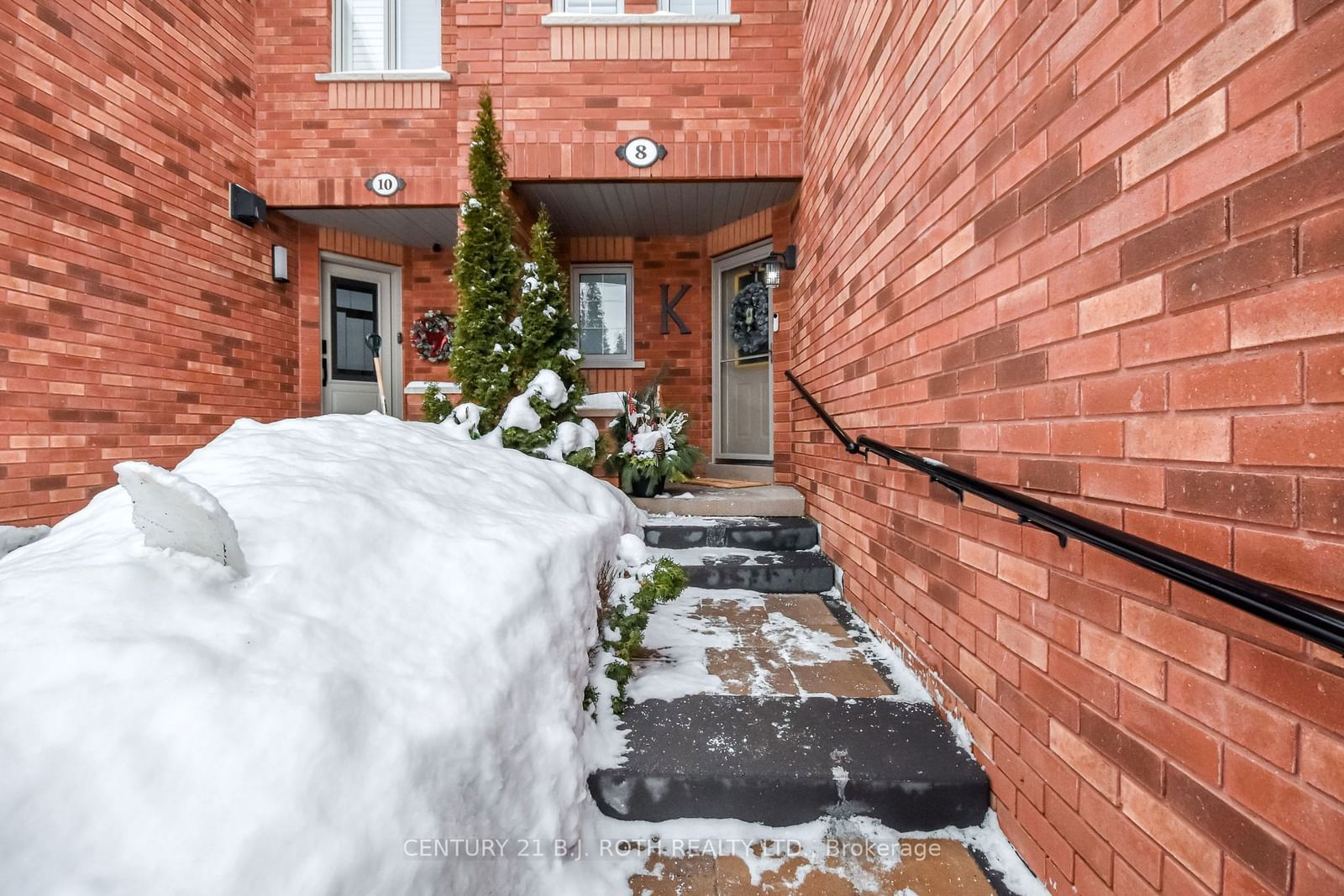 Townhouse for sale at 8 Bailey Court, Barrie, Allandale, L4N 8N1 - MLS: S11968176