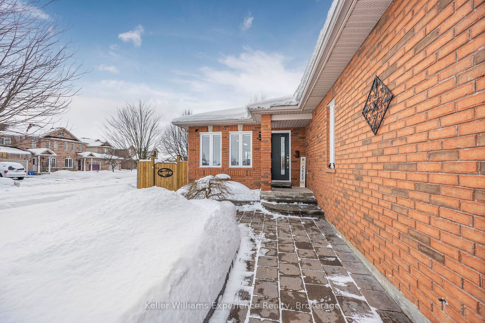 Detached House for sale at 66 Coleman Drive, Barrie, Edgehill Drive, L4N 0N9 - MLS: S11969137