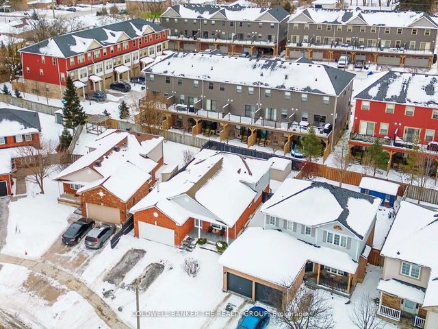 60 DRAPER Crescent