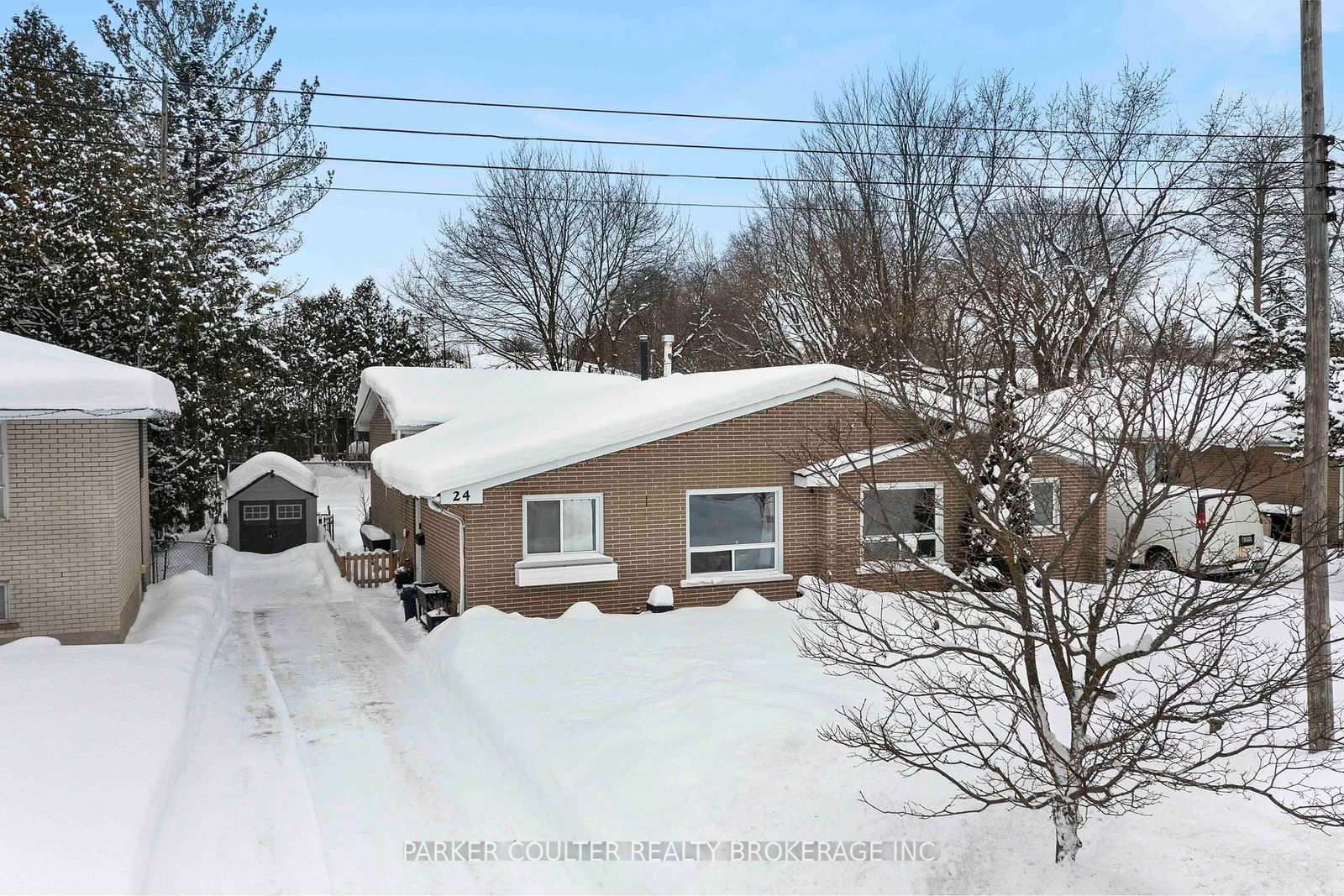 Semi-Detached House for sale at 24 Heath Street, Barrie, Cundles East, L4M 3J9 - MLS: S11969547