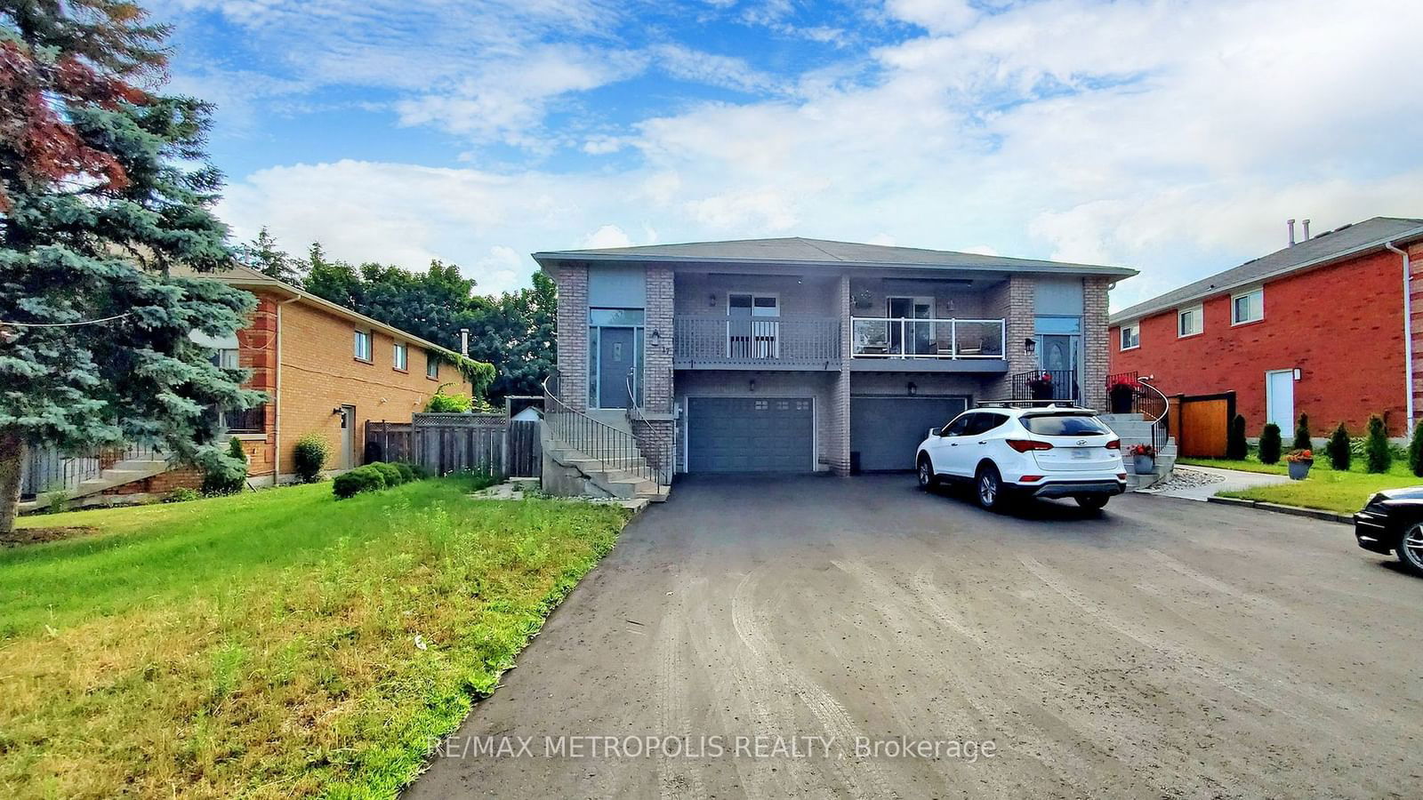 Semi-Detached House for lease at MAIN-17 Porritt Street, Barrie, Ardagh, L4N 6Y5 - MLS: S11972008