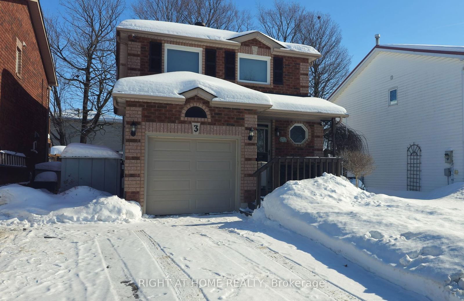 Detached House leased at 3 Wessenger Drive, Barrie, Holly, L4N 8R8 - MLS: S11972449