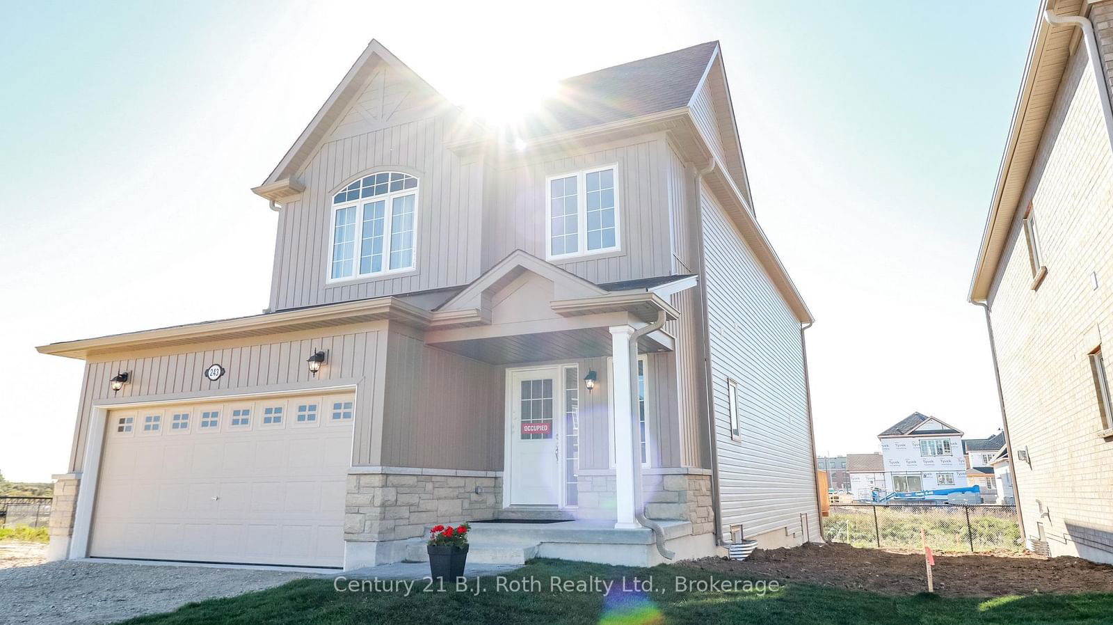 Building at 243 McKenzie Drive, Clearview, Stayner