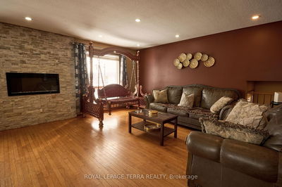 326 Little Ave, Barrie - Allandale image-0-2