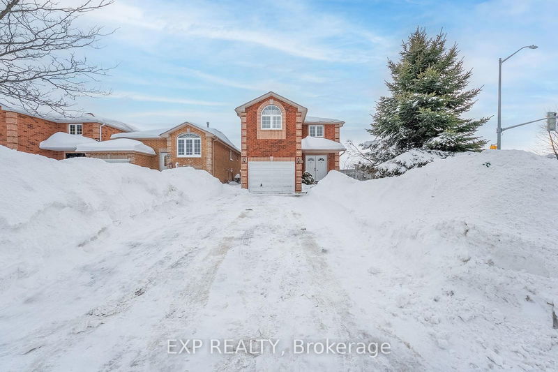 78 Clute Cres, Barrie - Holly image-0-0