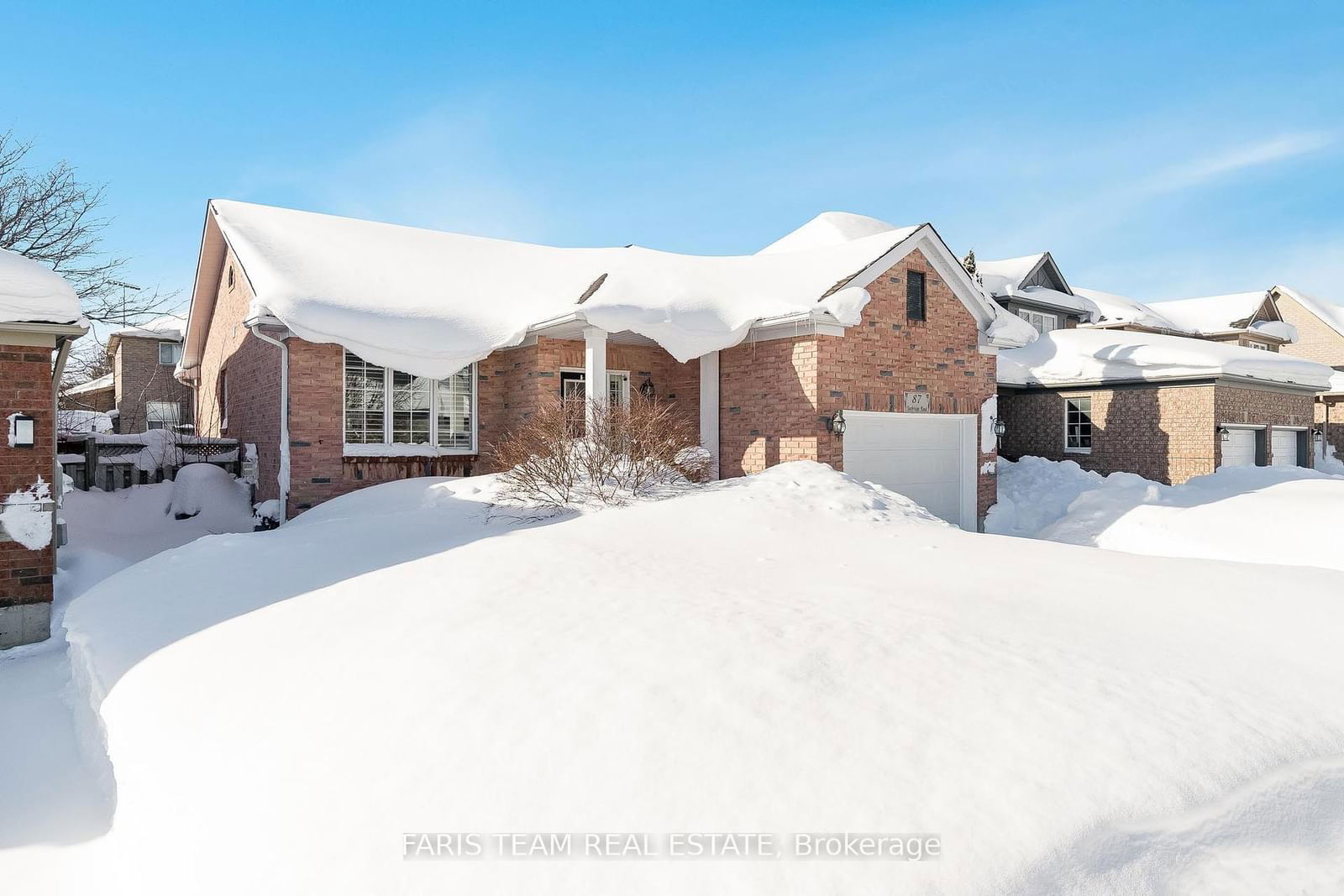 Detached House for sale at 87 Tunbridge Road, Barrie, Georgian Drive, L4M 6S9 - MLS: S11982156