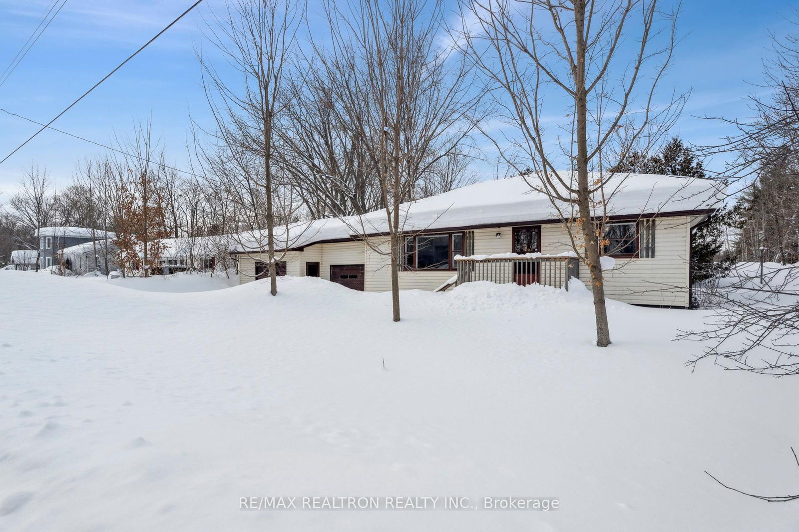 Detached House sold at 18 Grandview Crescent, Oro-Medonte, Rural Oro-Medonte, L0L 2E0 - MLS: S11982169