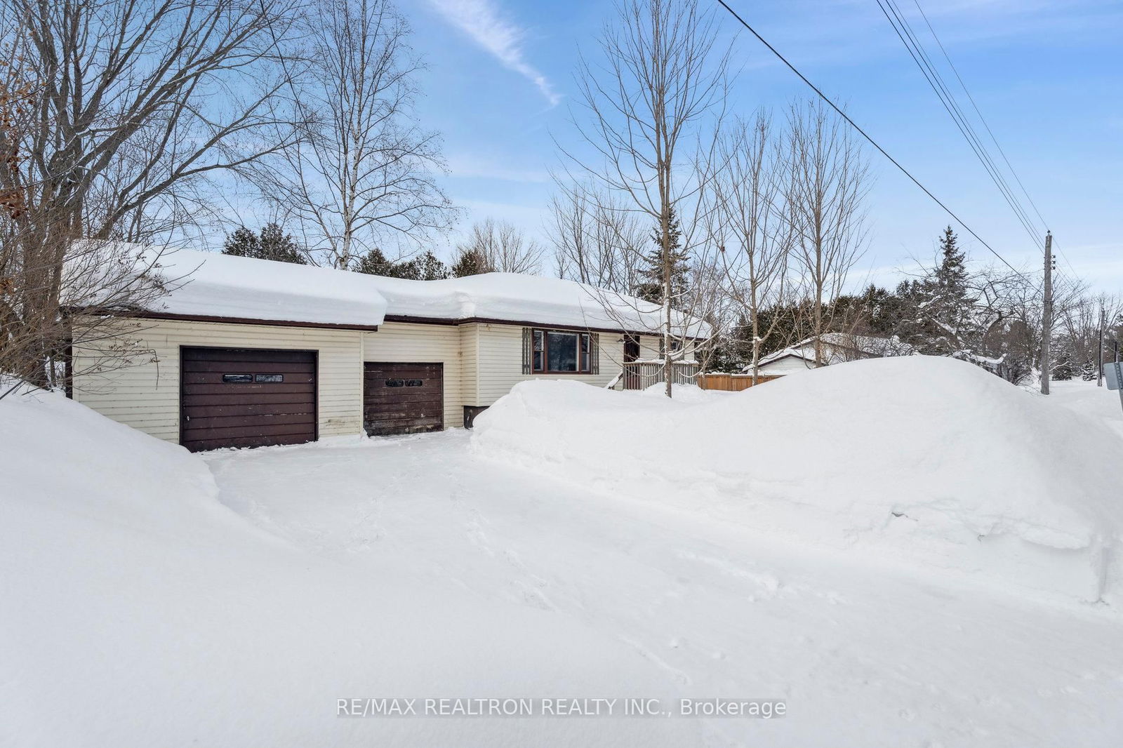 Detached House sold at 18 Grandview Crescent, Oro-Medonte, Rural Oro-Medonte, L0L 2E0 - MLS: S11982169