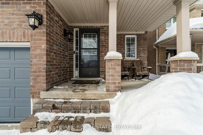 46 Sovereign's Gate, Barrie - Innis-Shore image-0-1