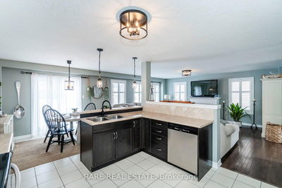 46 Sovereign's Gate, Barrie - Innis-Shore image-0-3