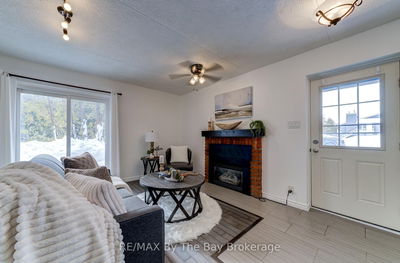 Unit 26 — 17 DAWSON Dr, Collingwood - Collingwood image-0-3