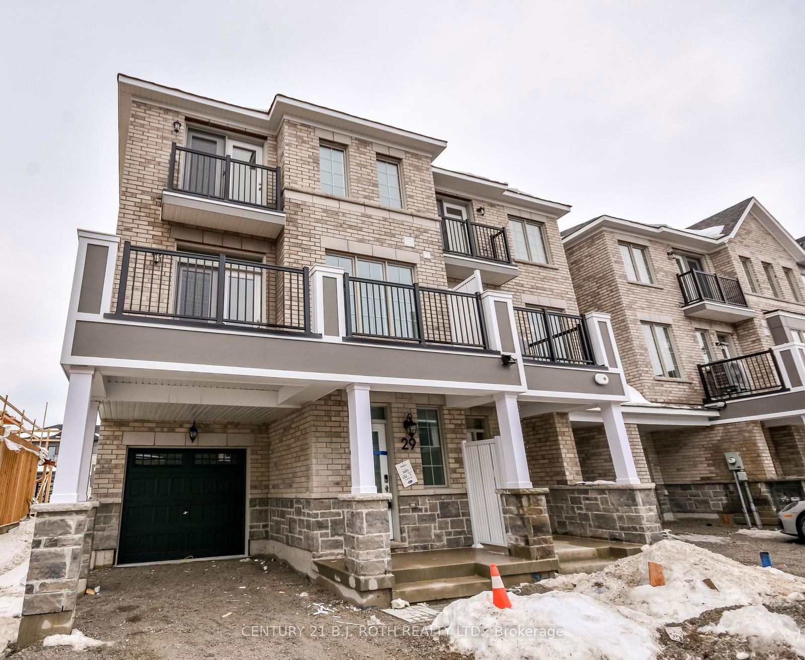 Townhouse for lease at 29 Pearen Lane, Barrie, Rural Barrie Southwest, L9J 1A3 - MLS: S11989110