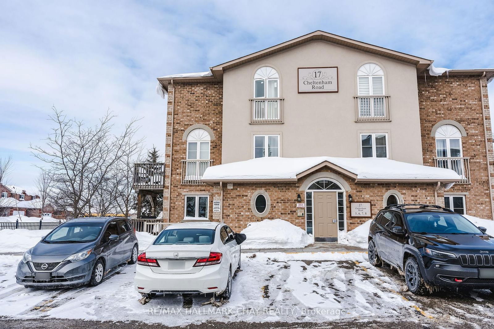 Condo for sale at 8-17 Cheltenham Road, Barrie, Georgian Drive, L4M 0E7 - MLS: S11989464