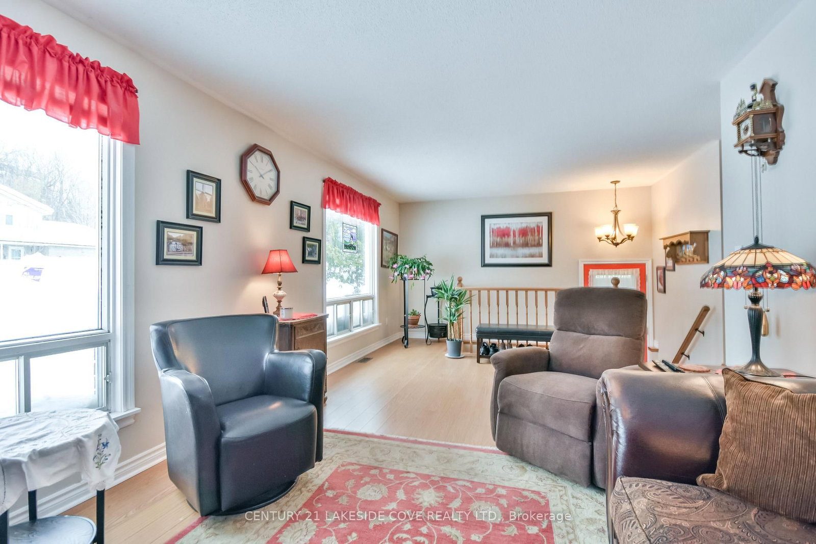 Listing Image 7