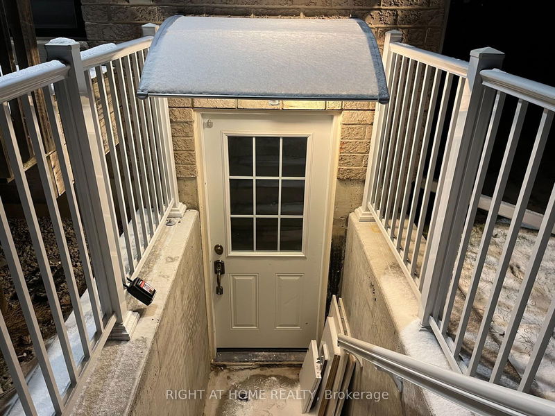 home for lease on Lower-22 Magna Carta Road