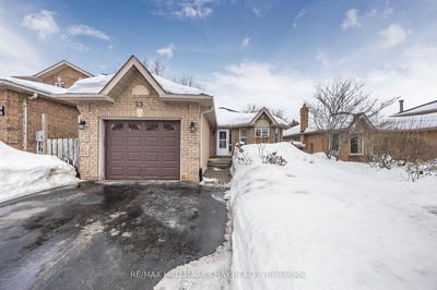 Detached House for sale at 23 Grasett Crescent, Barrie, West Bayfield, L4N 6Z8 - MLS: S11990643