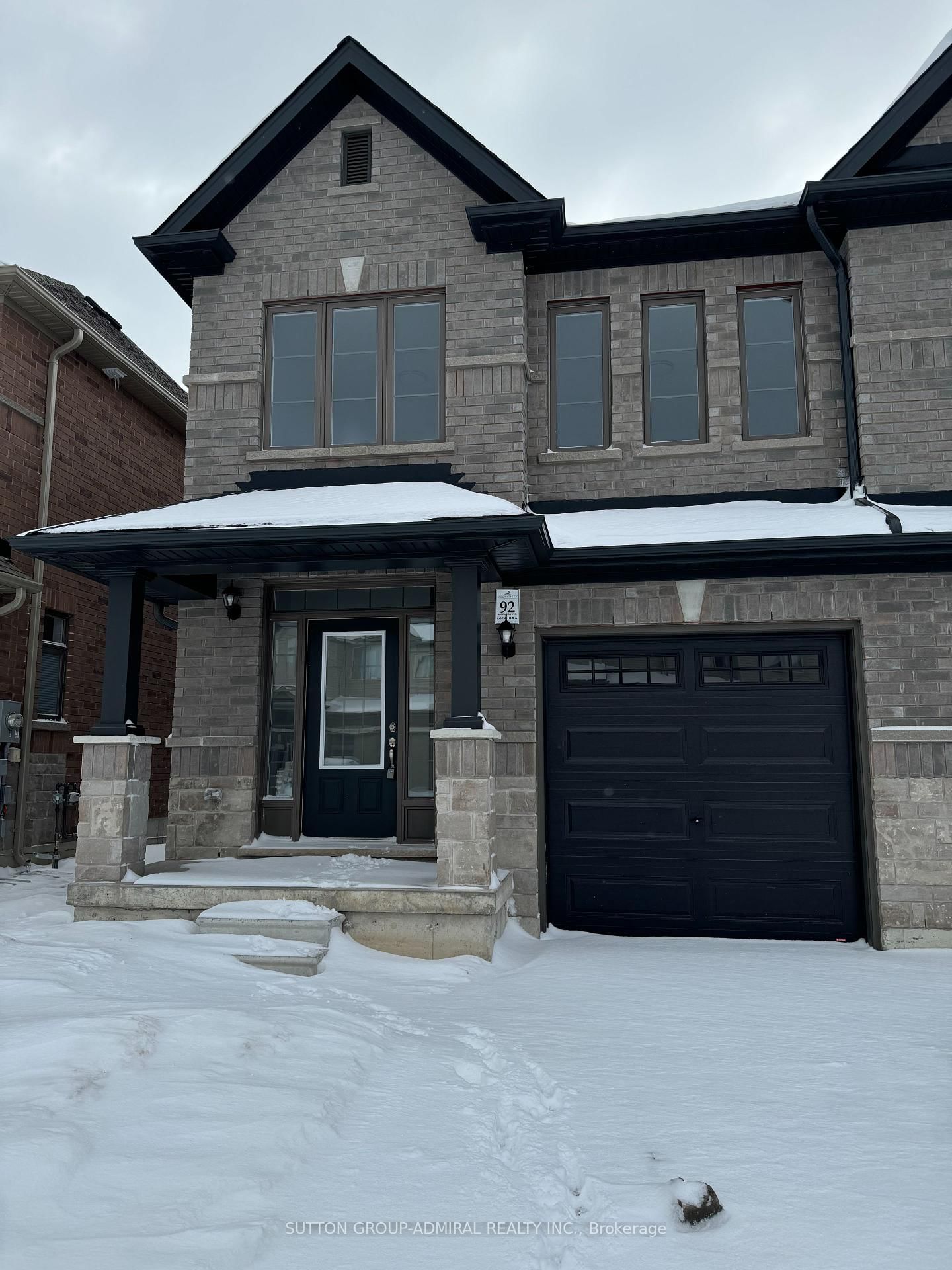 Semi-Detached House for lease at 92 Sagewood Avenue, Barrie, Painswick South, L9J 0K5 - MLS: S11991027