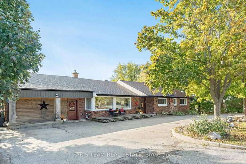 2447 Ridge Rd W, Oro-Medonte, L0L 2L0 | Image 2