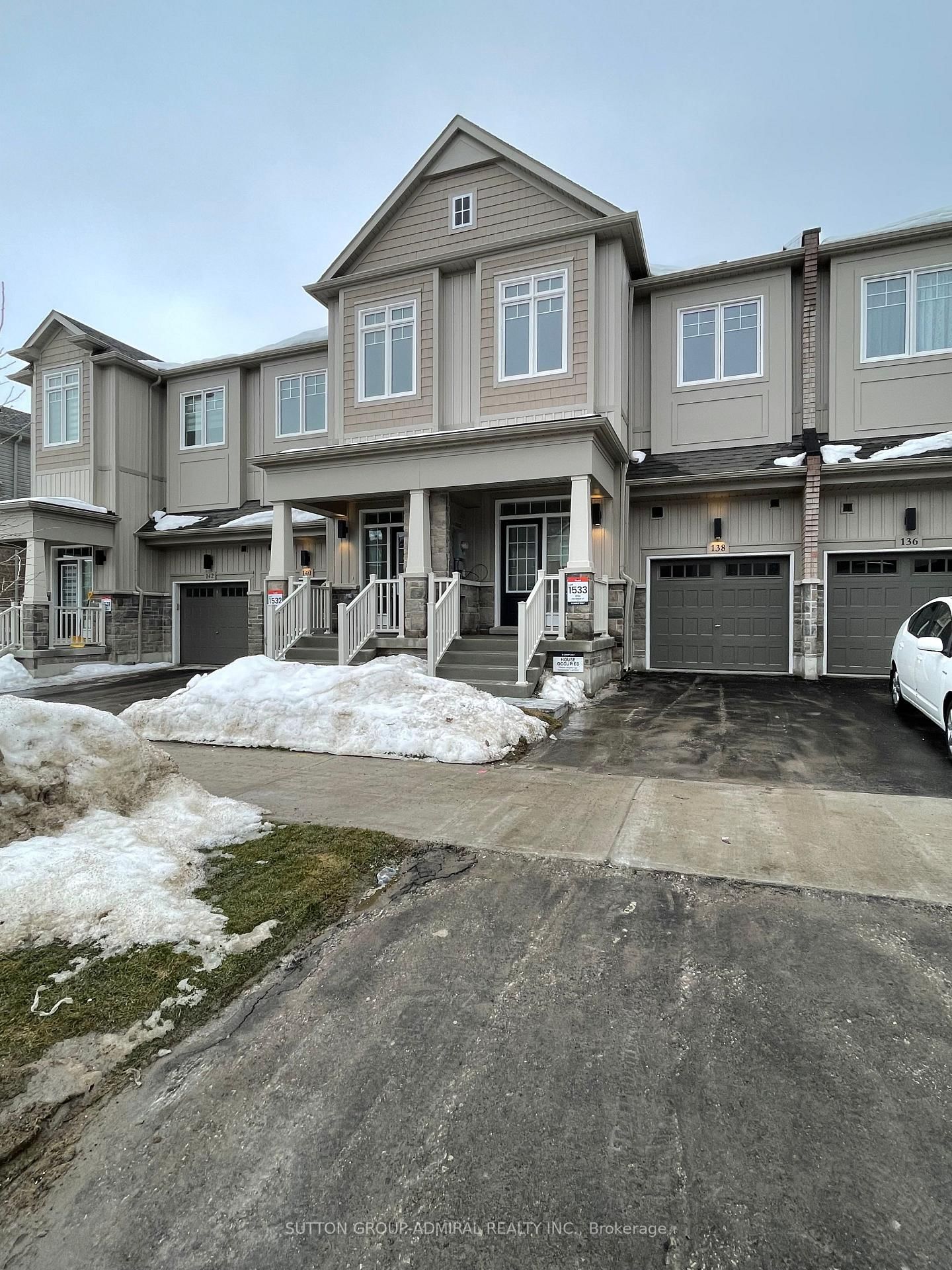 Townhouse leased at 138 Greer Street, Barrie, Rural Barrie Southeast, L9J 0R7 - MLS: S11994211