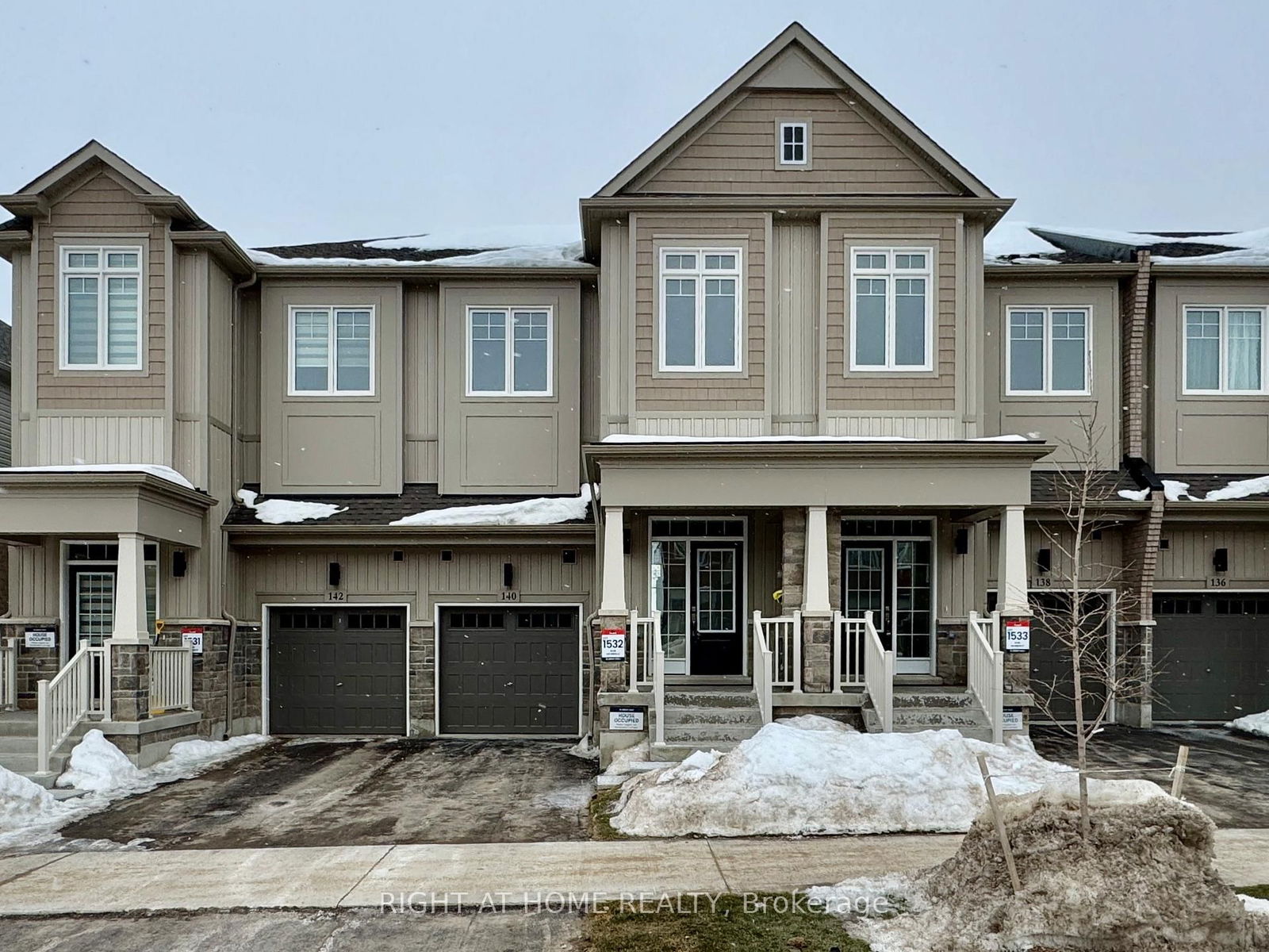 Townhouse for lease at 140 Greer Street, Barrie, Rural Barrie Southeast, L9J 0R7 - MLS: S11994694