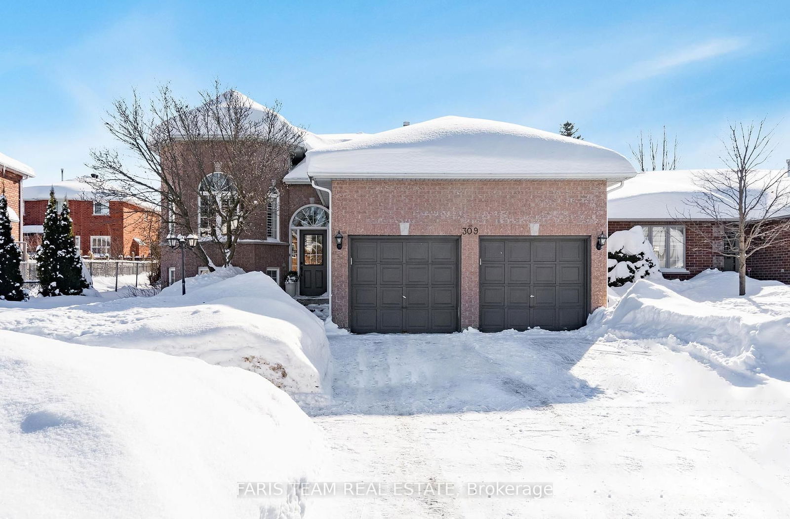 Detached House for sale at 309 Cox Mill Road, Barrie, Bayshore, L4N 8V3 - MLS: S11994697