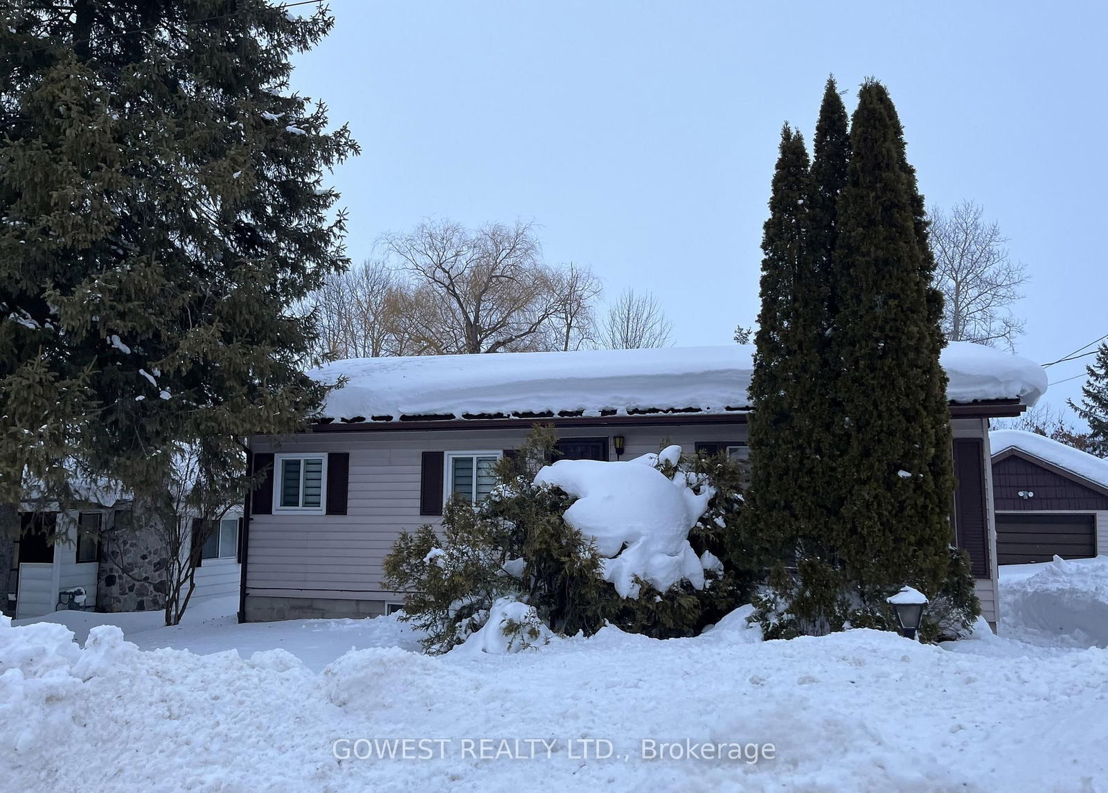 Building at 137 First Avenue, Tay, Port McNicoll