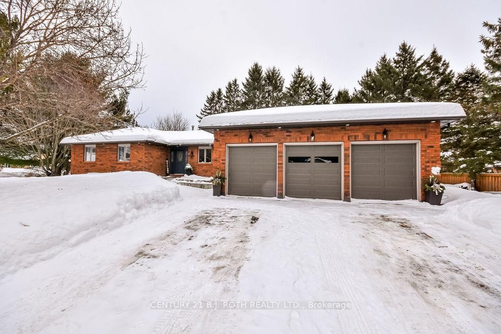 Detached House for sale at 46 Holloway Lane, Springwater, Midhurst, L0L 1X1 - MLS: S11997406