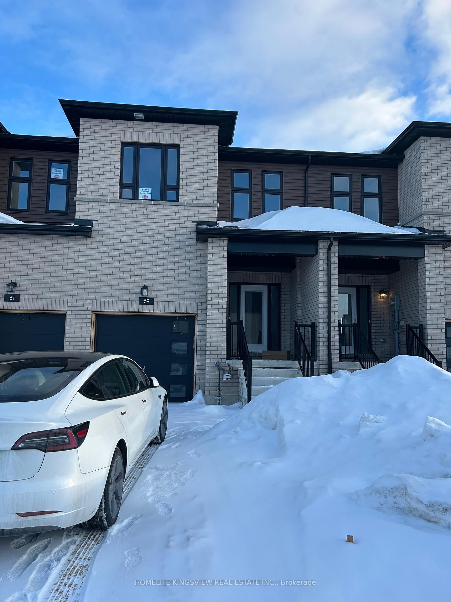 Townhouse for lease at 59 gateway Drive, Barrie, Rural Barrie Southeast, L9J 0C2 - MLS: S11997903