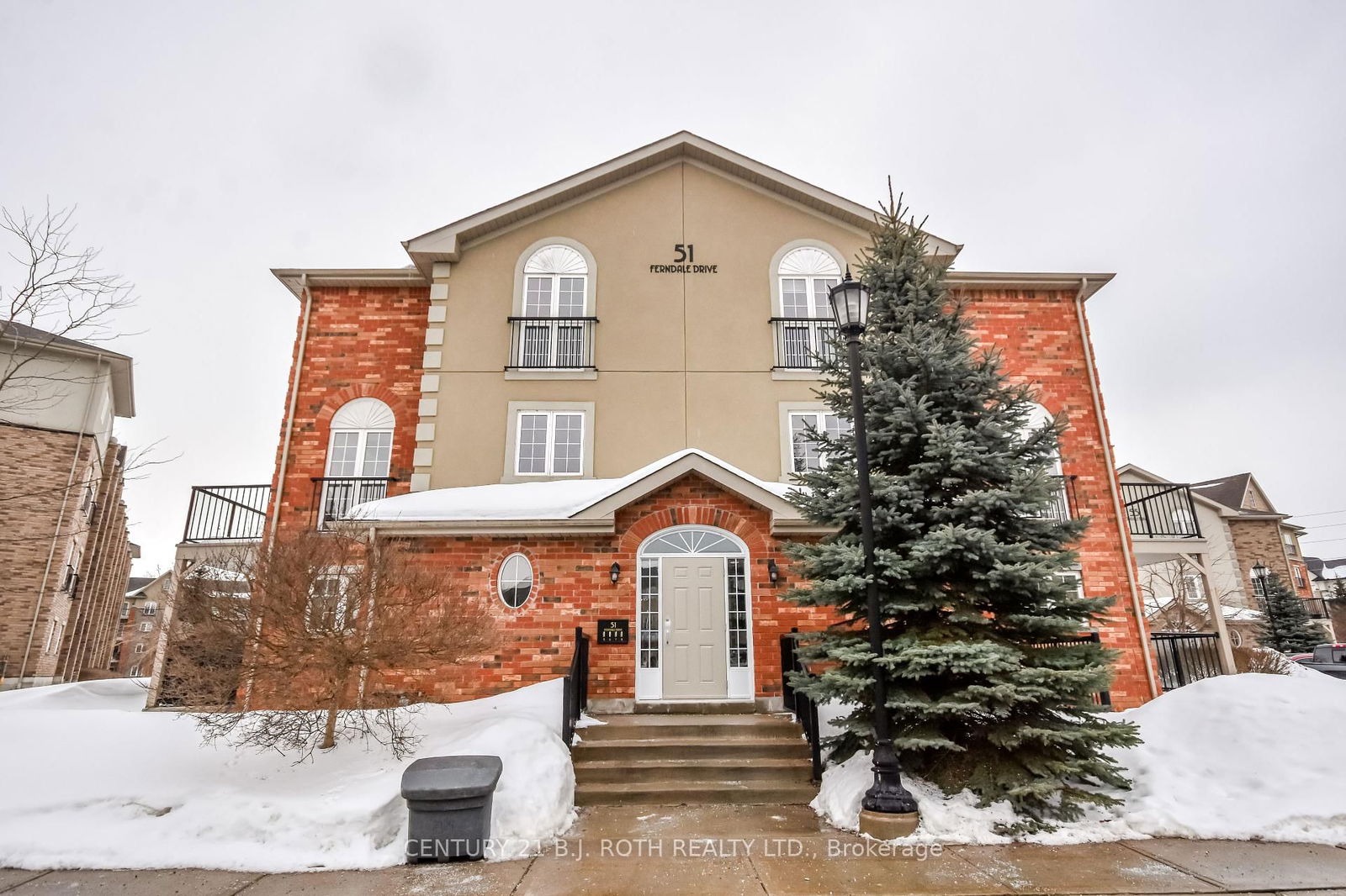 Townhouse for sale at 7-51 Ferndale Drive, Barrie, Ardagh, L4N 5W9 - MLS: S12001490