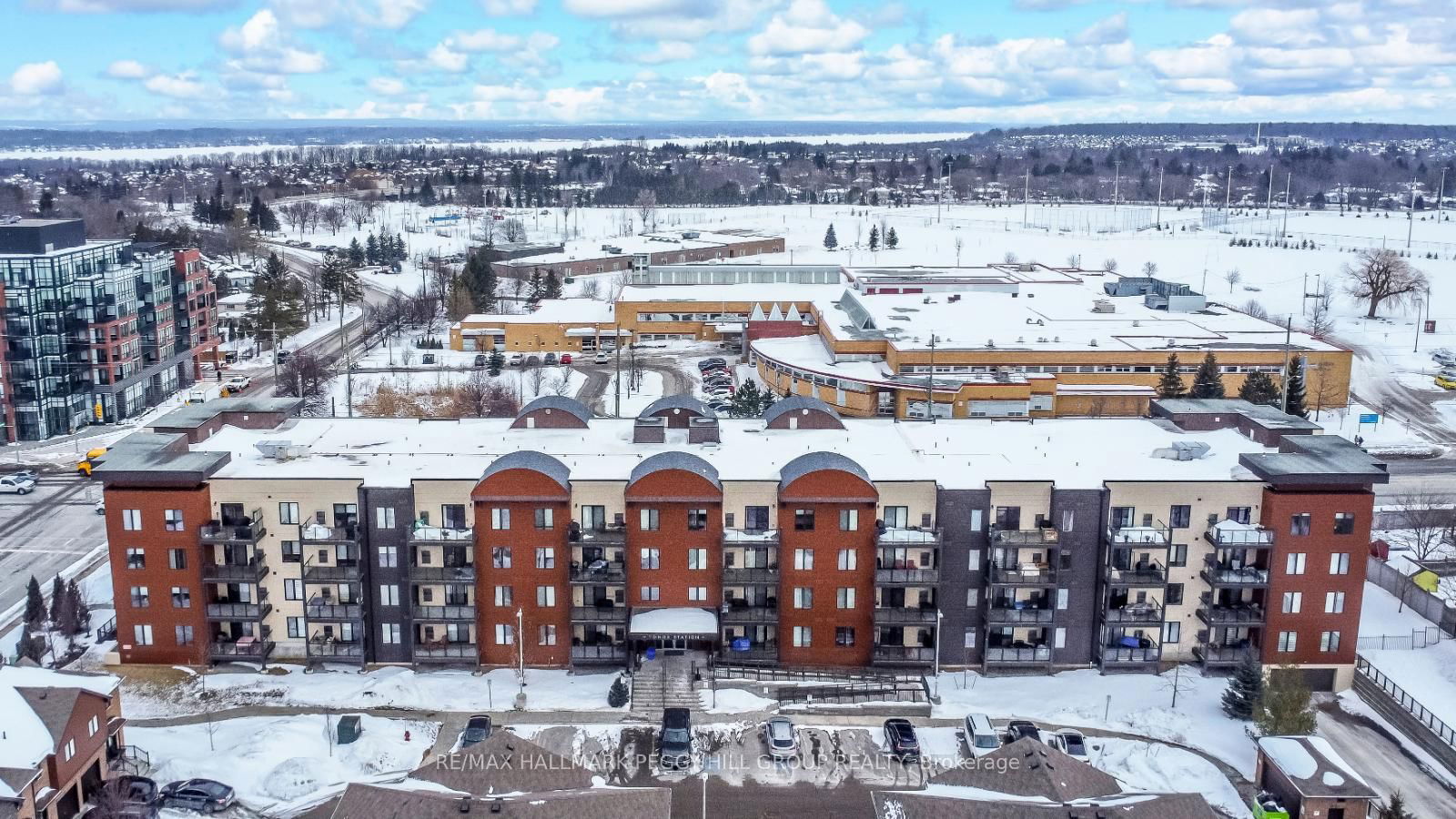 Condo for sale at 309-720 Yonge Street, Barrie, Painswick South, L9J 0G9 - MLS: S12001790