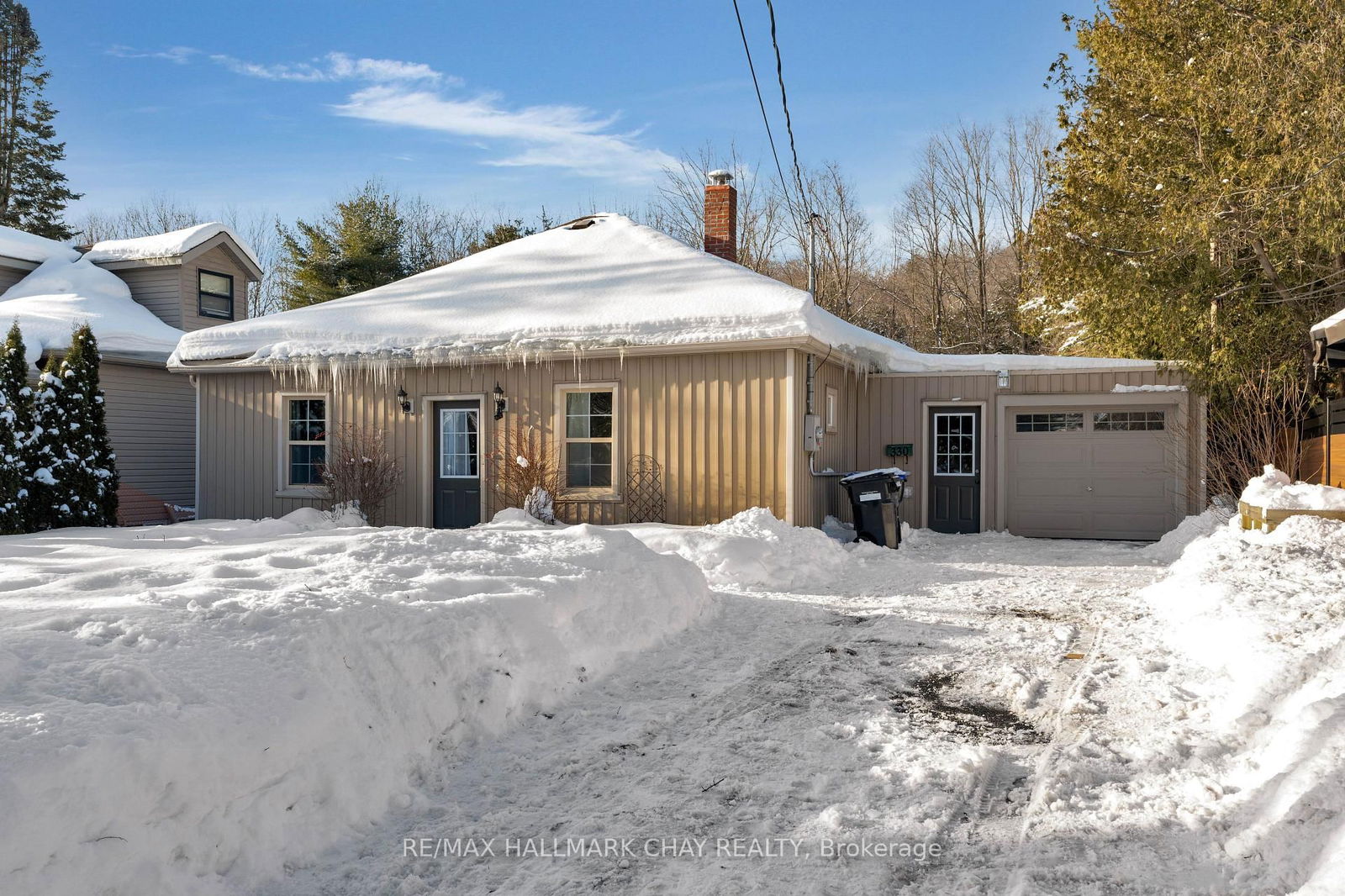 Building at 330 Shanty Bay Road, Oro-Medonte, Shanty Bay