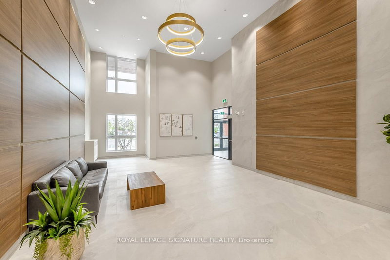 325 - 4 Kimberly Lane, Collingwood, L9Y 5T6 | Image 2