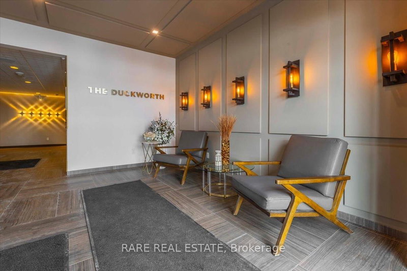 102 - 299 Cundles Rd E, Barrie, L4M 0K9 | Image 2