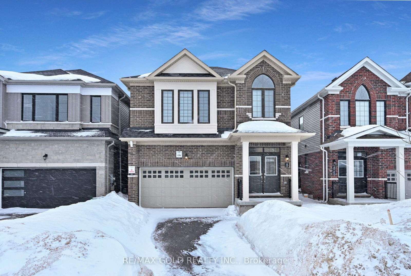 Detached House for sale at 6 Ludlow Drive, Barrie, Rural Barrie Southeast, L9S 2Z8 - MLS: S12007230