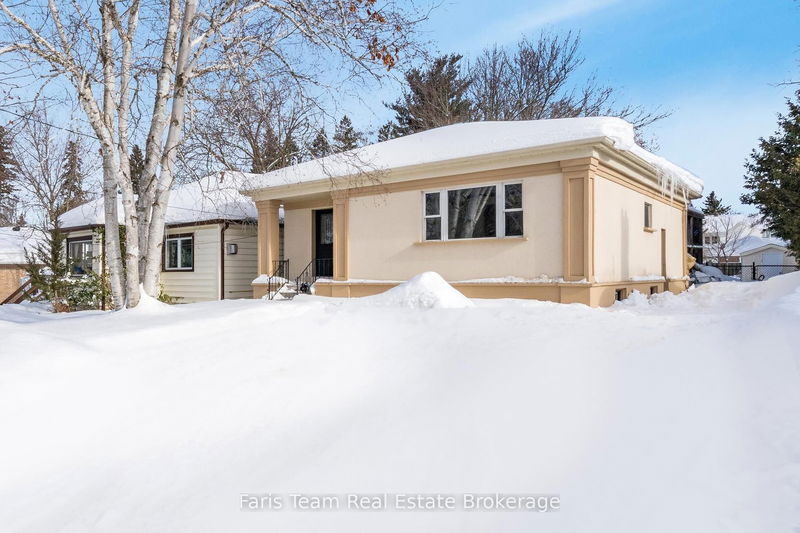 home for sale on 517 Queen Street