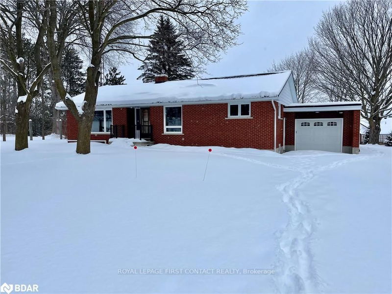 home for lease on Upper-1043 Penetanguishene Road